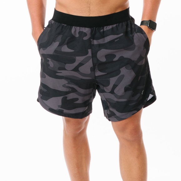 NEW- Zyia 5523 Men's Black Camo Versatility Plus Shorts NWT  size XXL - Picture 3 of 7